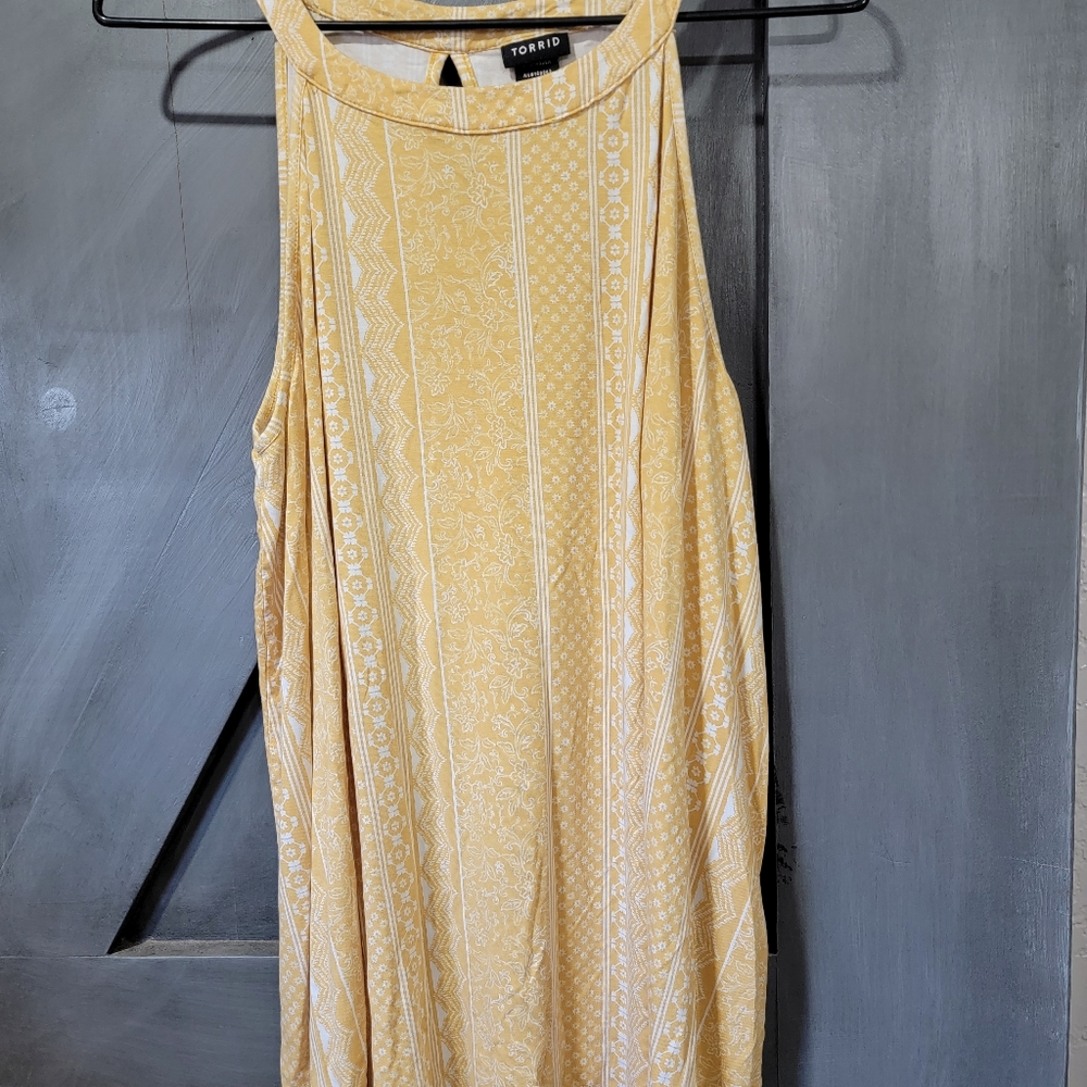 Torrid sz 2 tank